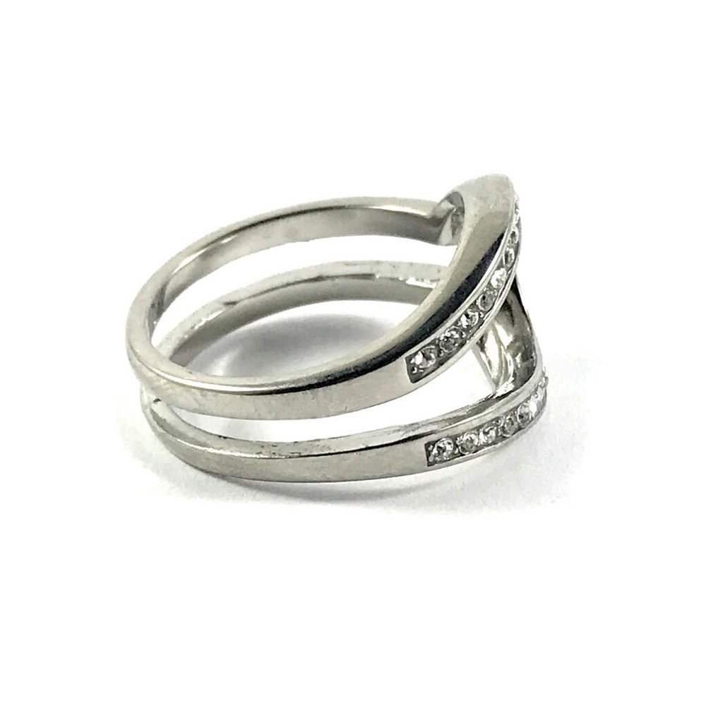 Cute Silver Rhinestone Ring Size 7 - Picture 2 of 4